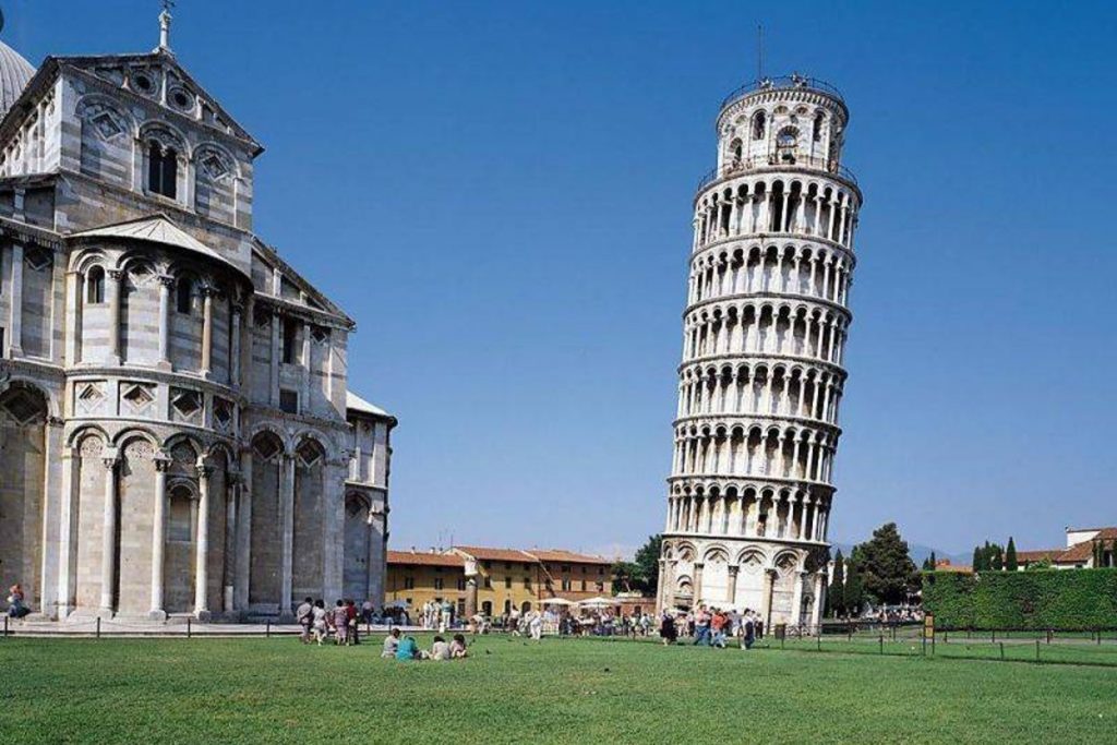 Leaning Tower of Pisa Italy 1