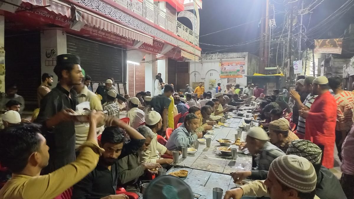 Sehri has a different charm on the tourists of Bareilly, the market closes after Fajr Namaz, people come from every corner of the city