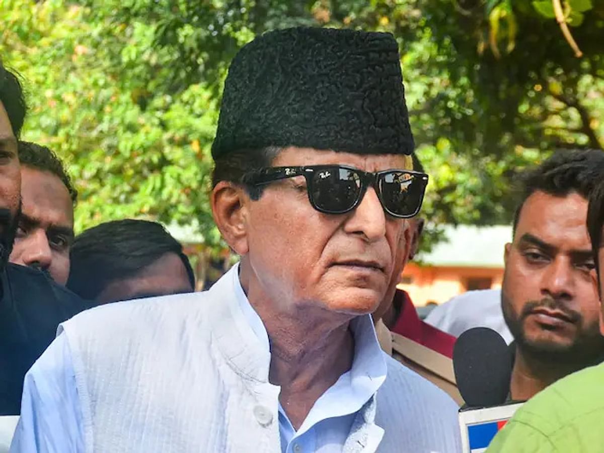 Azam Khan's spilled pain, released the video and said - I feel pain, but tolerate everything