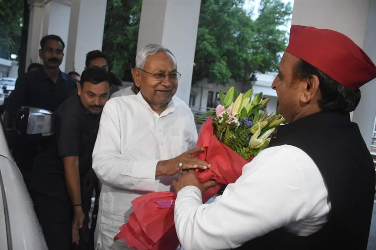 BJP withdraws, country survives… After meeting Nitish Kumar, Akhilesh Yadav said – We are together