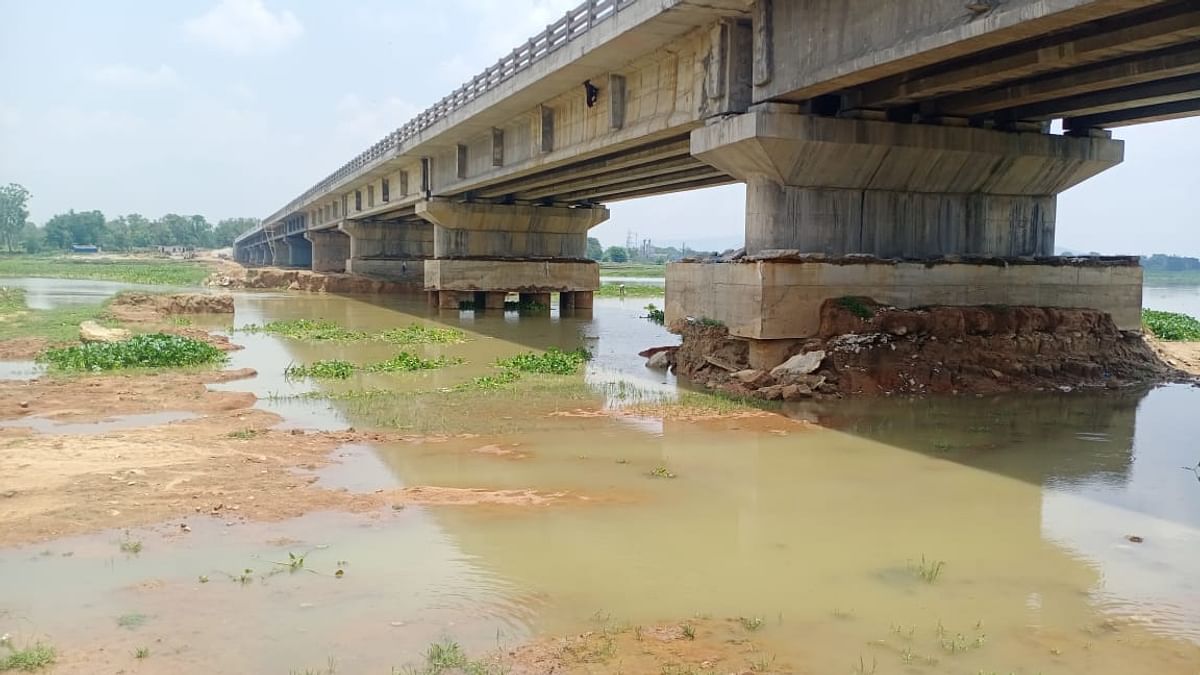Bhagalpur's Vikramshila bridge is no longer safe, vibrations are felt while passing
