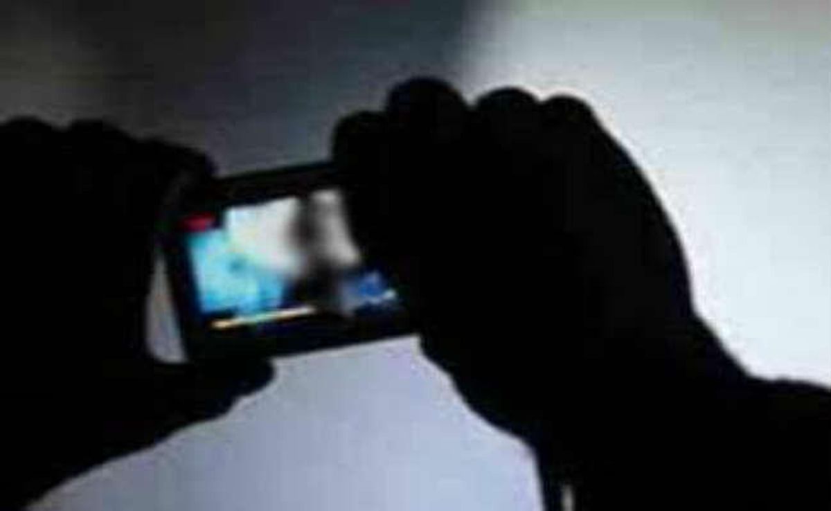 Bihar: Porn video of teenager goes viral in Muzaffarpur, a relative was also involved in misdeeds, five named