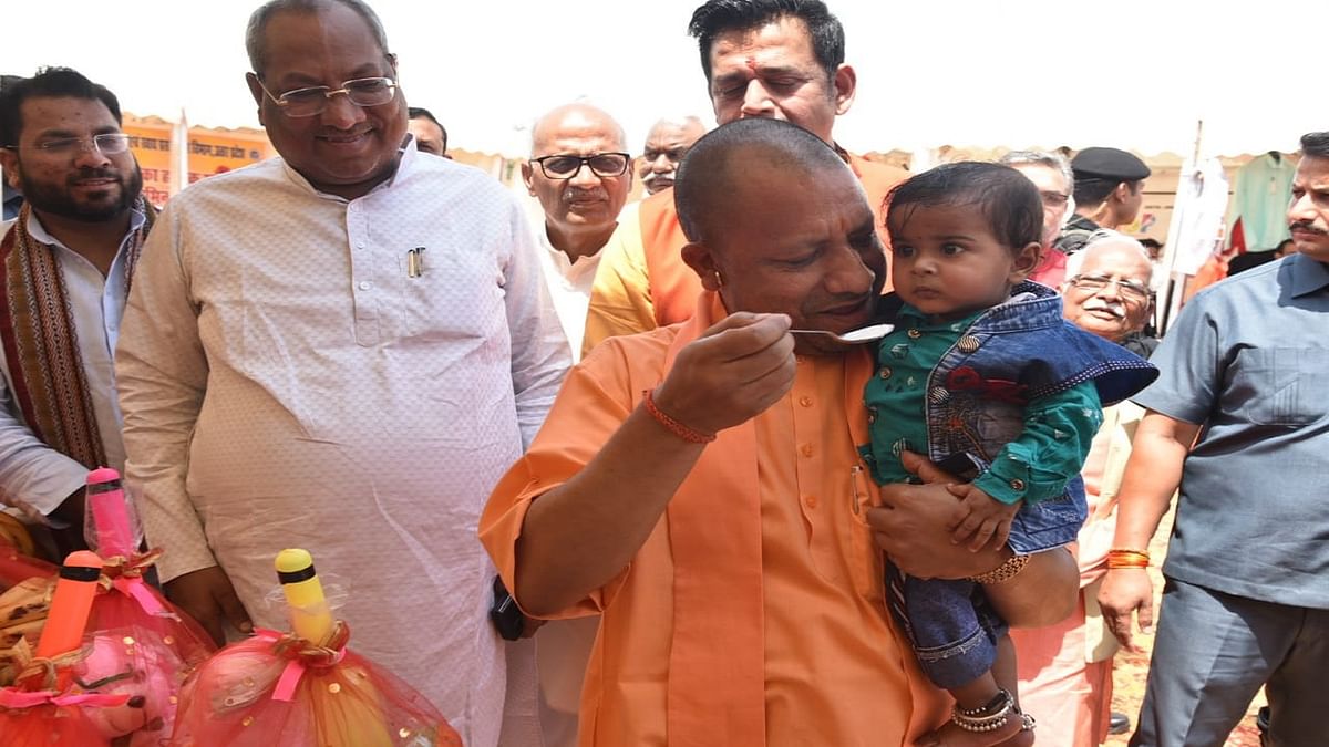 CM Yogi gave a gift of one thousand crore rupees to Gorakhpur, filled the workers with enthusiasm regarding the civic and Lok Sabha elections