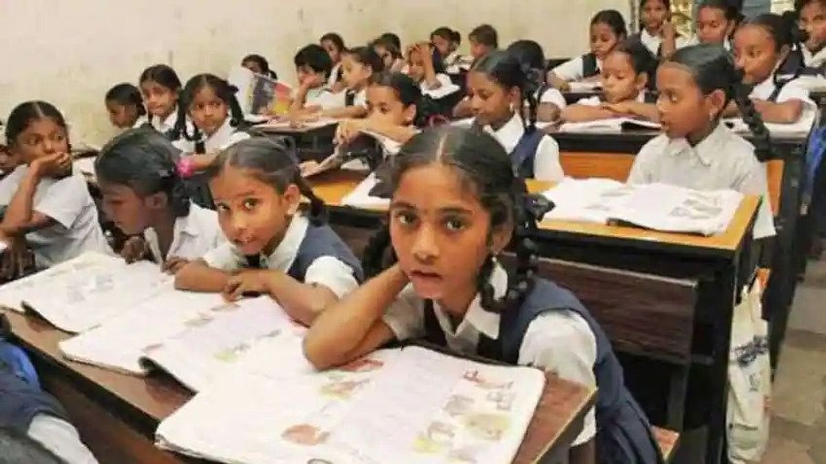 Children will go to school without bags for 10 days in UP, studies will be done in a stress-free environment with sports, know what is the plan