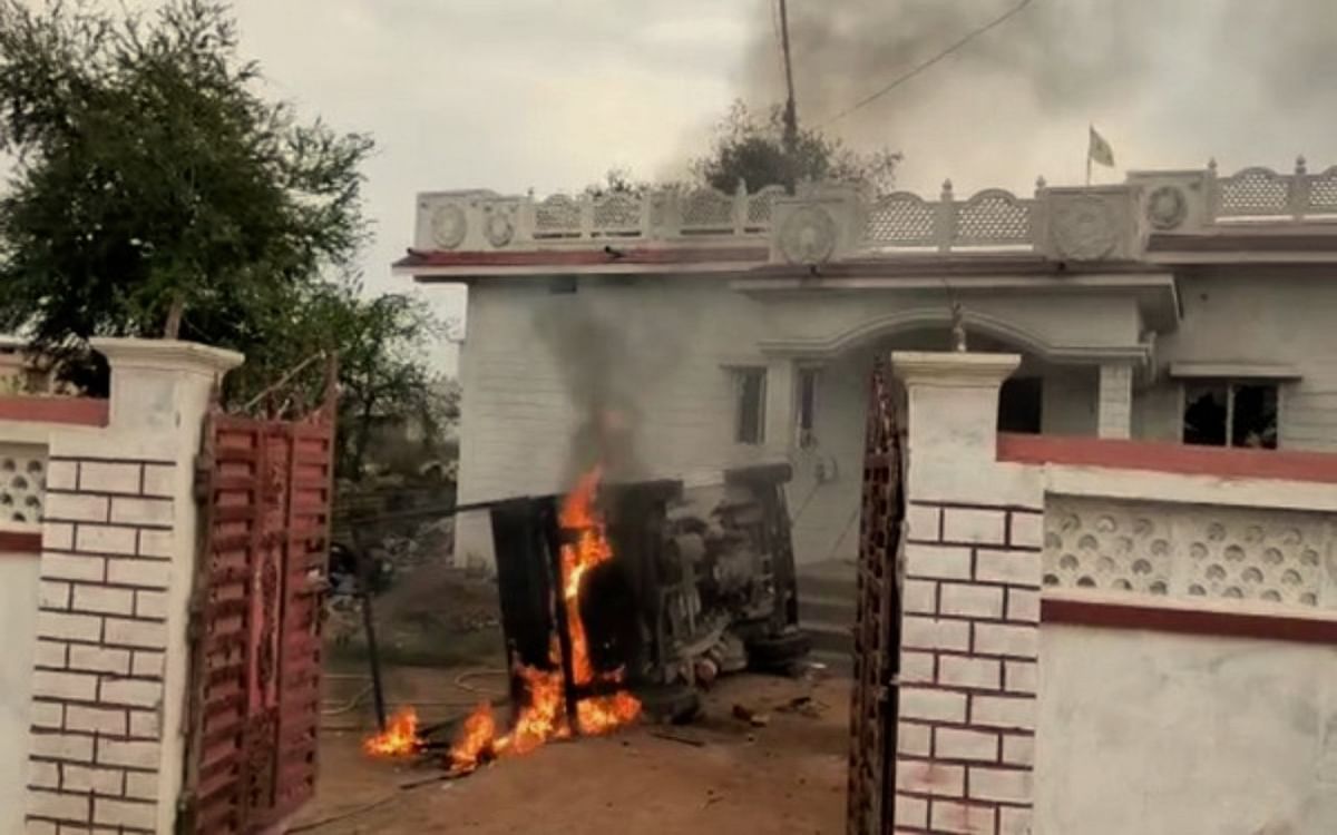 Communal clash in Chhattisgarh, one killed and three policemen injured