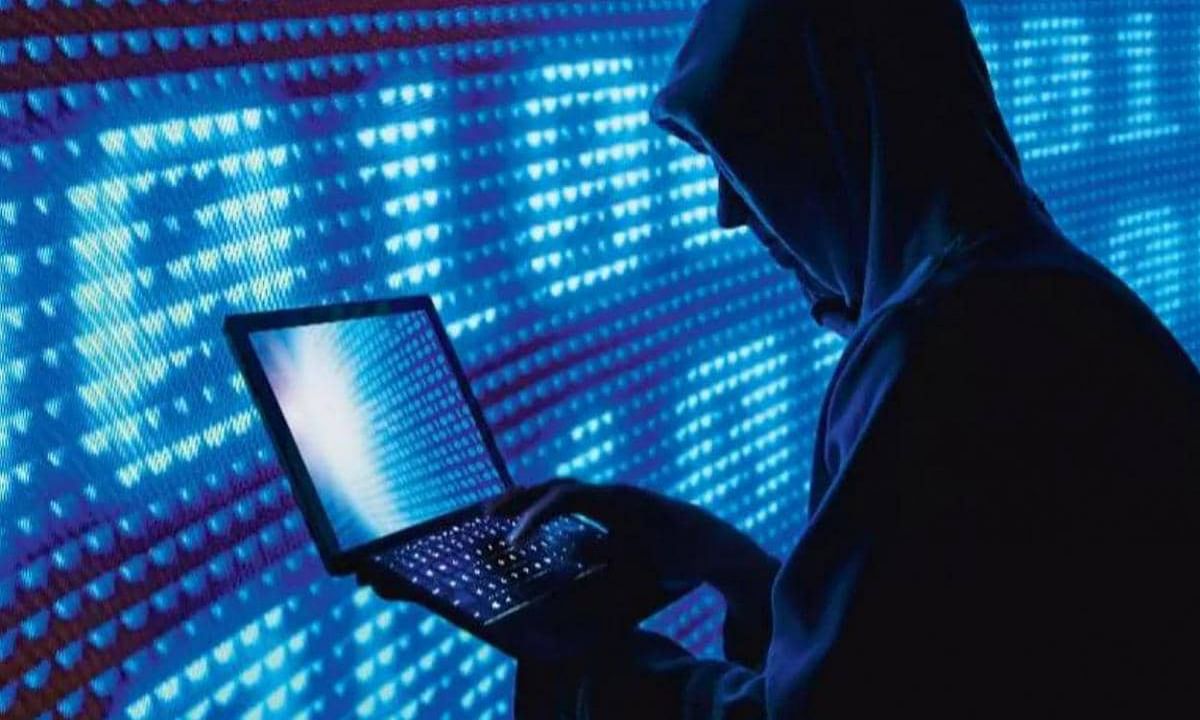 Cyber ​​Crime: Rs 3.57 lakh stolen from doctor's account by posing as CRPF officer in Patna