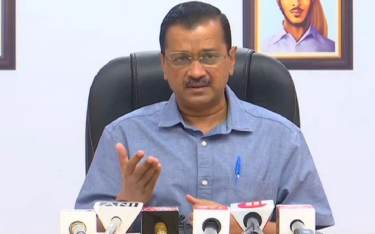 Delhi: 'If Kejriwal is a thief then there is no one honest in this world', Kejriwal furious at the Center after CBI summons