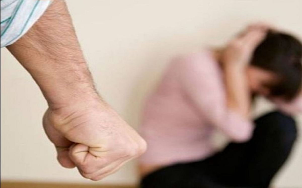 Do not advise daughters to 'adjust' after domestic violence