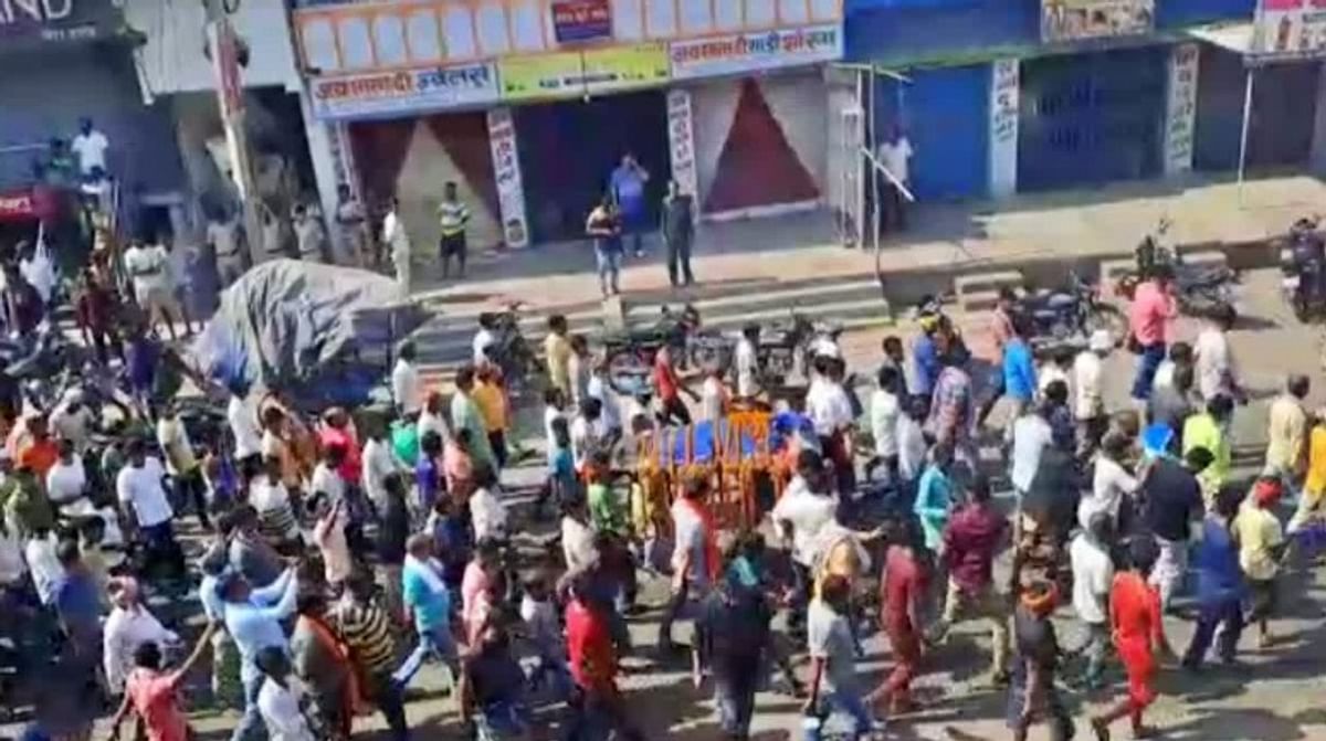 Heavy ruckus of supporters in Vaishali during the funeral procession of Bhim Army leader, police fired