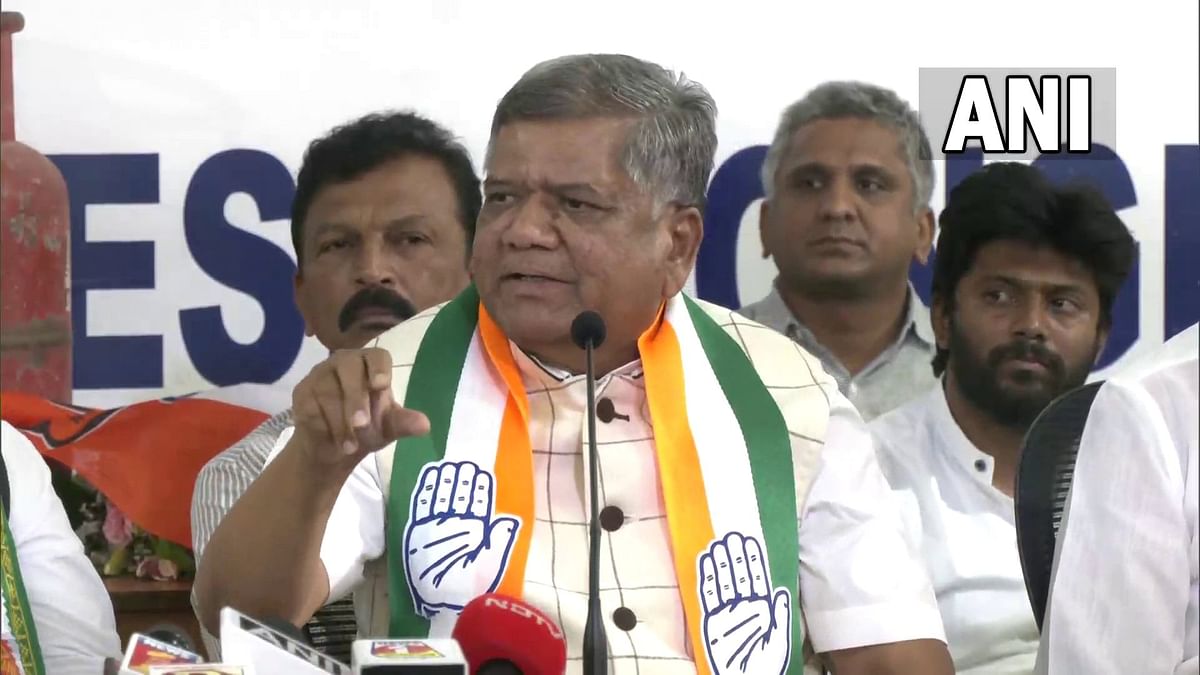 Karnataka Election 2023: Former CM Jagadish Shettar joins Congress, shock to BJP before elections