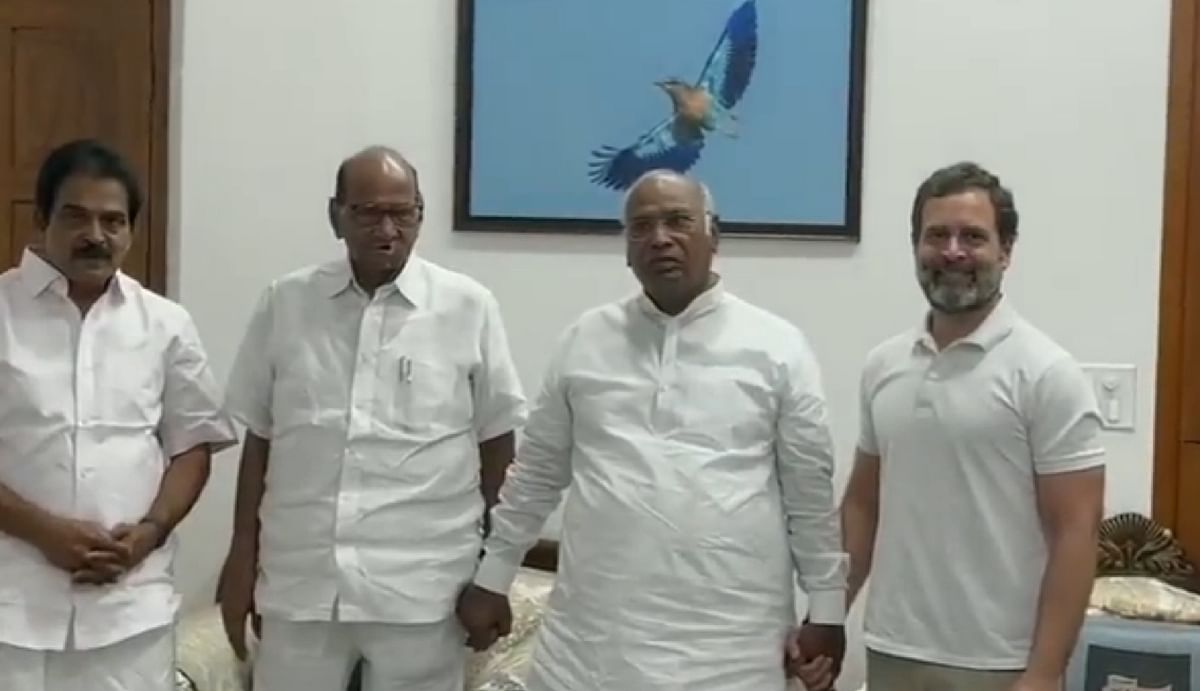 Lok Sabha Election: Sharad Pawar met Rahul Gandhi and Kharge, what is the meaning of meeting between opposition unity