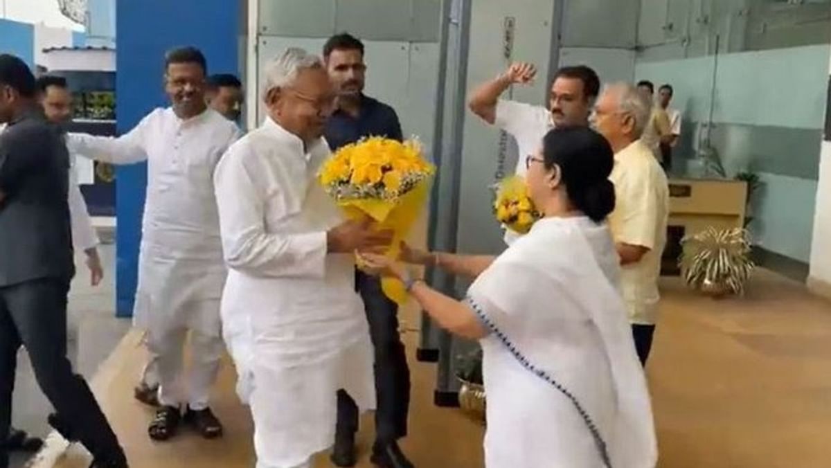 Nitish Kumar met Mamta Banerjee, TMC came together in the campaign of opposition unity