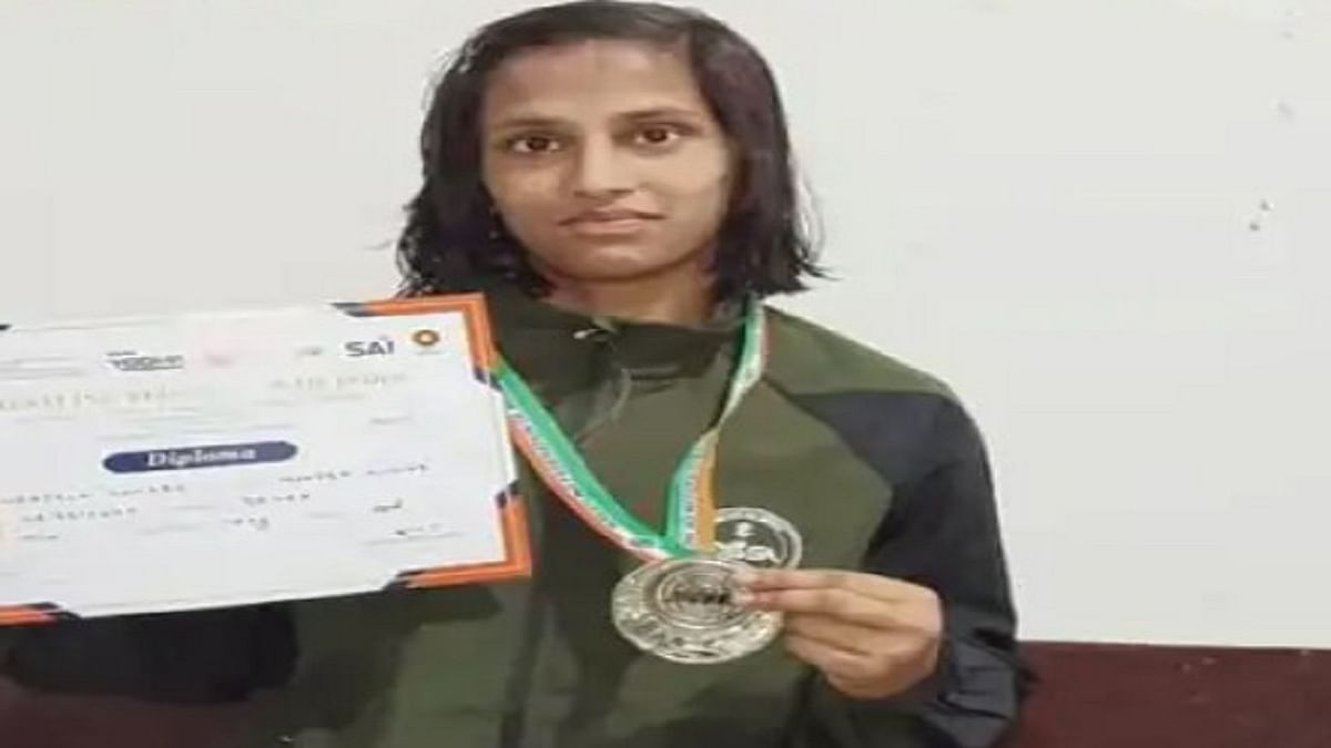 On the lines of film Dangal, father built an arena at home, Bihar's daughter won a medal in the national wrestling competition