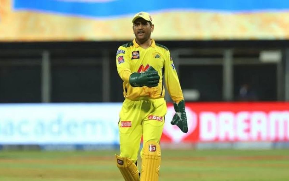 RCB vs CSK: MS Dhoni dripped Faf du Plessis's laddu catch, fans did not believe, video viral