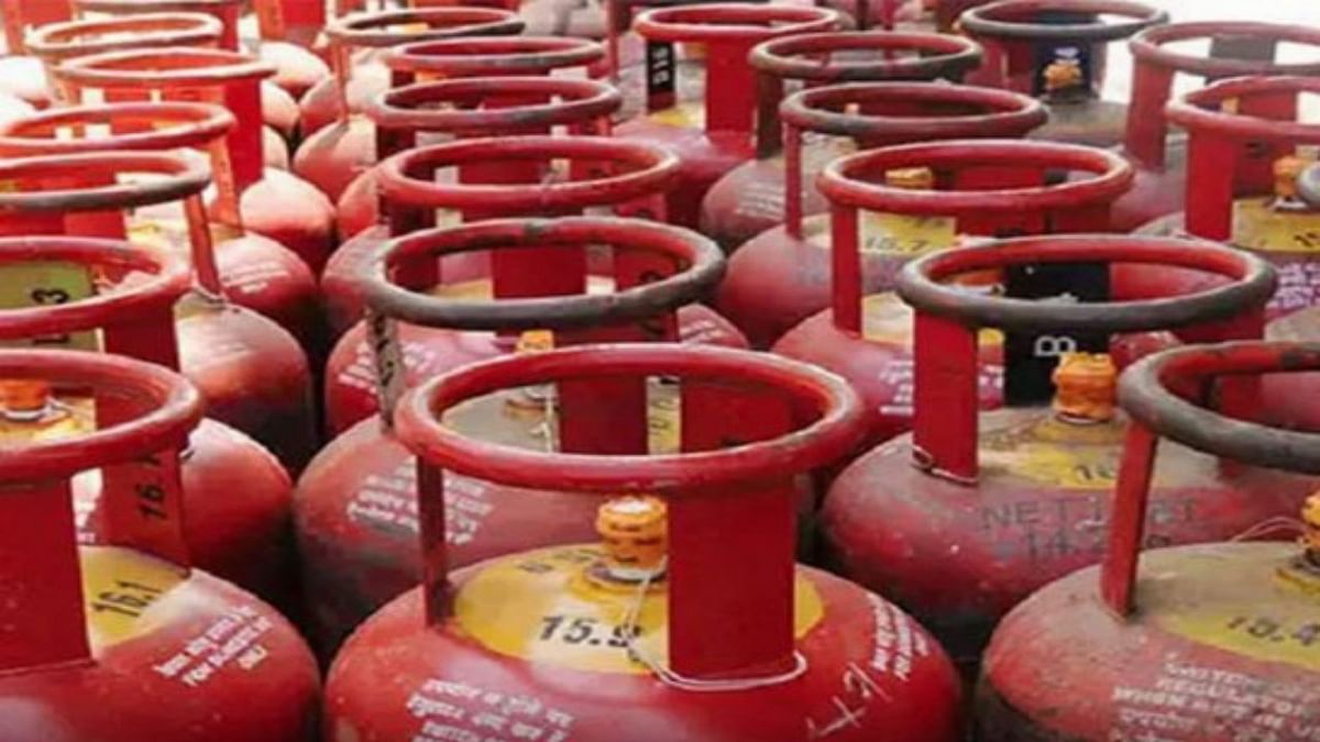 Record 17 crore LPG connections distributed in India during 9 years under Ujjwala Yojana, customers doubled