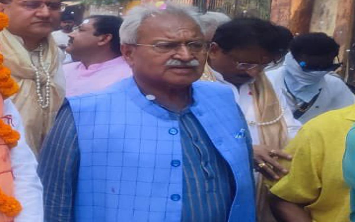State in-charge Laxmikant Vajpayee's three-day Ranchi tour, Hemant Hatao, will be involved in Jharkhand Bachao Andolan