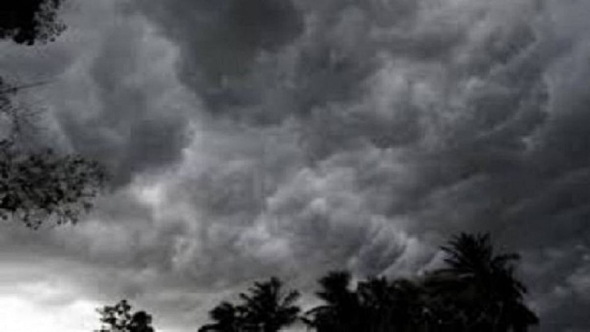 UP Weather Forecast: Be careful out in UP today, strong winds will blow at a speed of 40-50 km amid rain