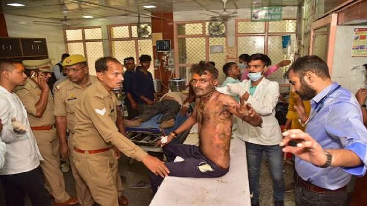 Unnao's youth attempted self-immolation at Chief Minister's residence, admitted to hospital, police probing the case