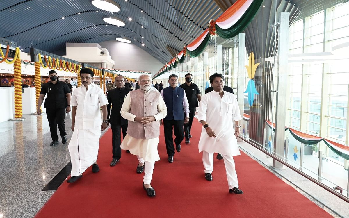 Warmth seen between PM Modi and Stalin in Chennai amid political tussle, seen holding hands