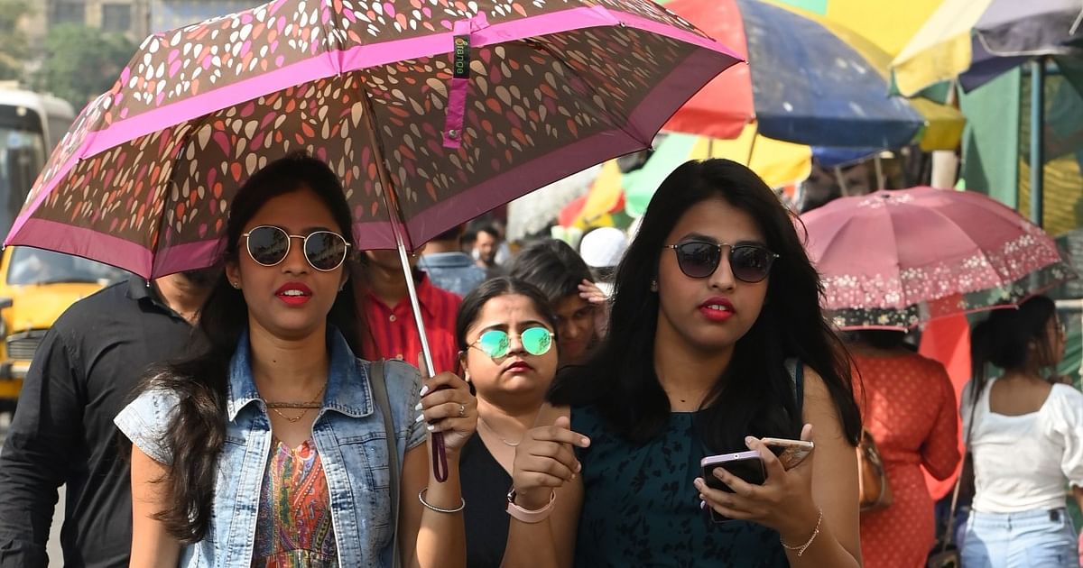 Weather Forecast LIVE: Heat wave in Delhi, chances of rain in these states, know today's weather