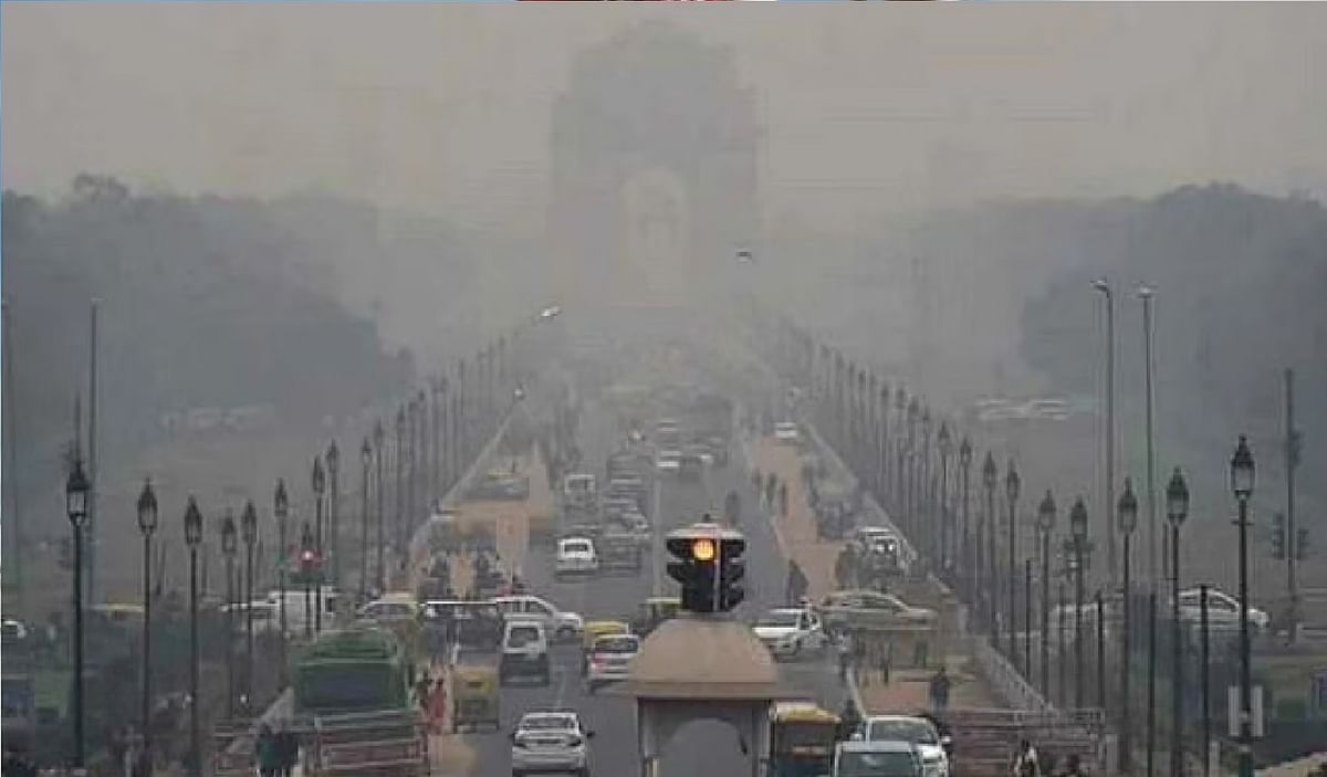 Weather Forecast Live: Mercury dropped due to rain in Delhi-NCR, possibility of wind blowing at a speed of 12 to 16 KM per hour