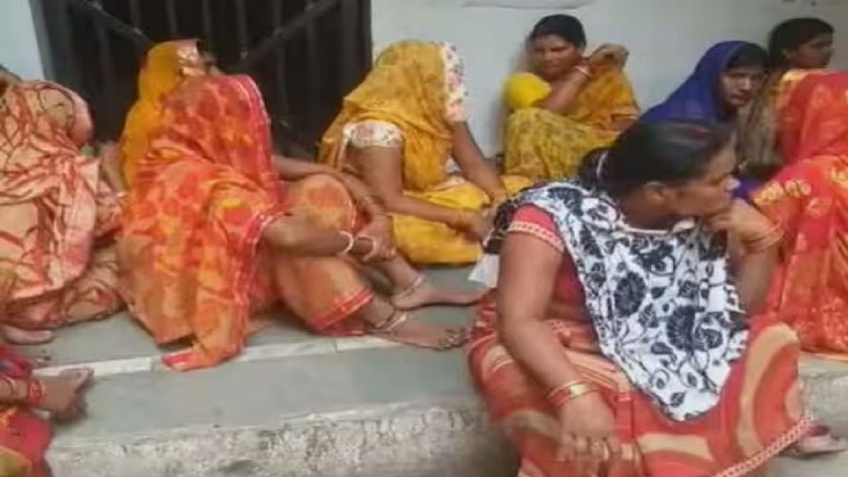 Bihar: Chain snatching gang active in the story of Baba Bageshwar!  24 female thieves were arrested