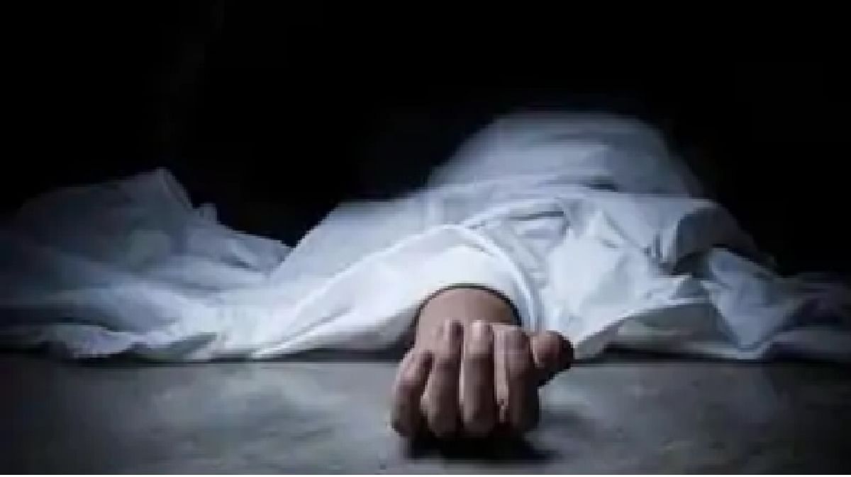 Fed up with the protest in UP's Kannauj, the teacher committed suicide, the dead body was found hanging in the house