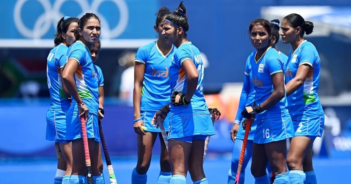 Hockey India announces 20-member women's team for Australia tour, Savita to lead