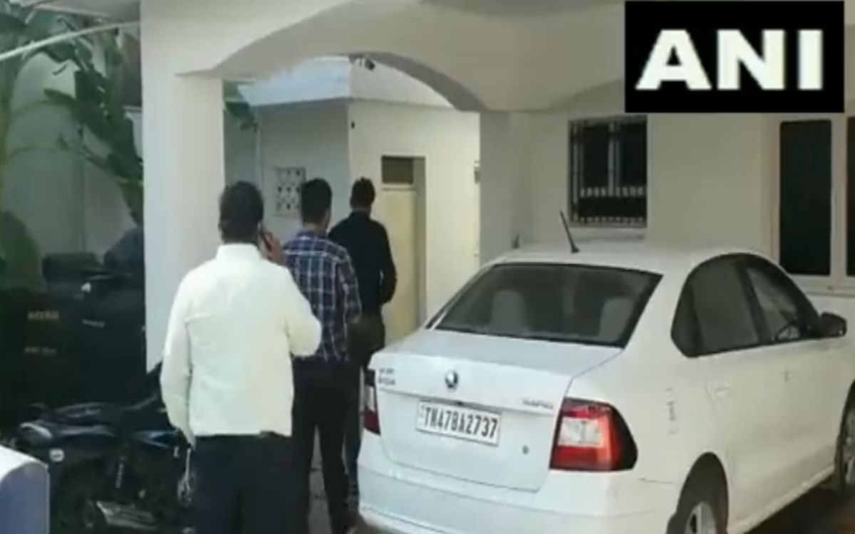 IT Raid on DMK minister Senthil Balaji's premises, documents being searched at 40 places including Chennai-Karur