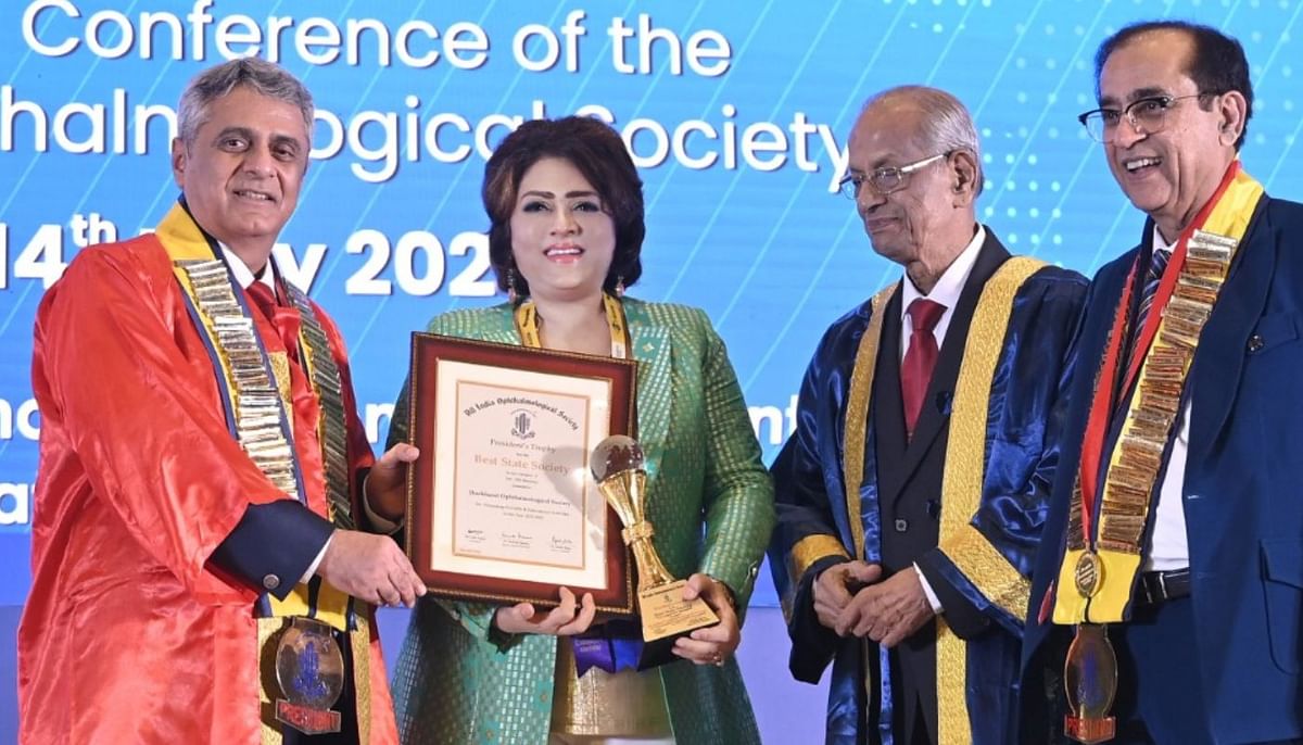 Jharkhand Eye Society honored as the country's best eye society, Dr. Bharti Kashyap honored in Kochi