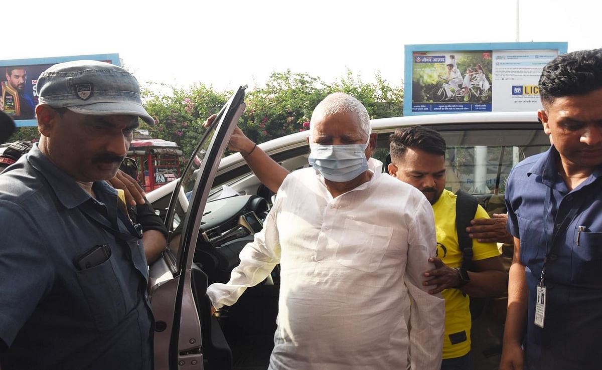 Lalu Yadav and Rabri Devi reached Delhi, said- BJP will be wiped out, Karnataka has started
