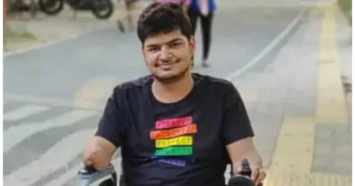 Mainpuri: Physical disability did not become an obstacle in the success of Suraj, the name of the district was illuminated by getting 917th rank in UPSC