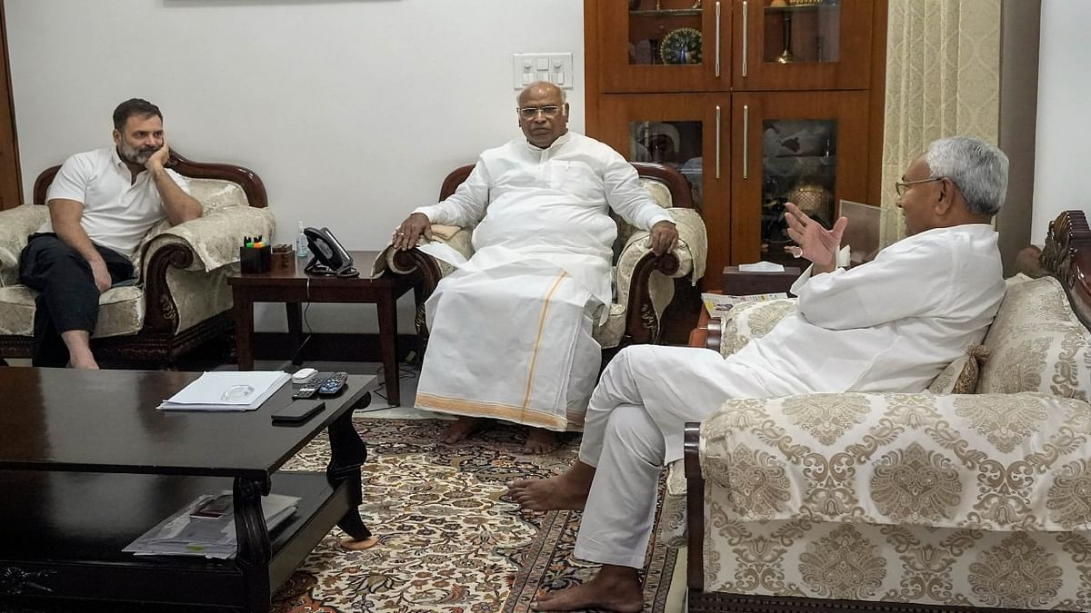 Mallikarjun Kharge can make a big announcement within a day or two, met Nitish Kumar