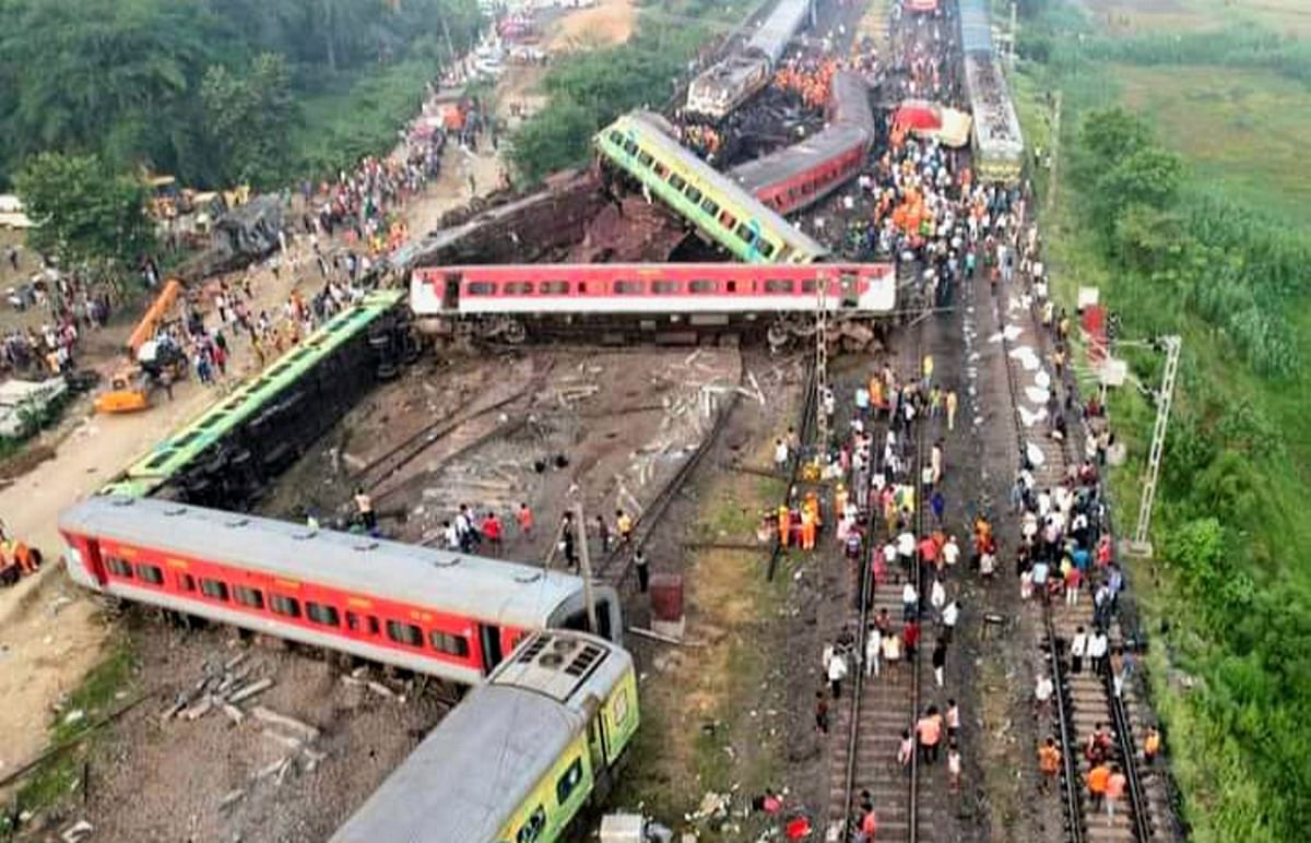 Odisha Rail Accident: The moment of the Coromandel rail accident... when the train galloped on the wrong track