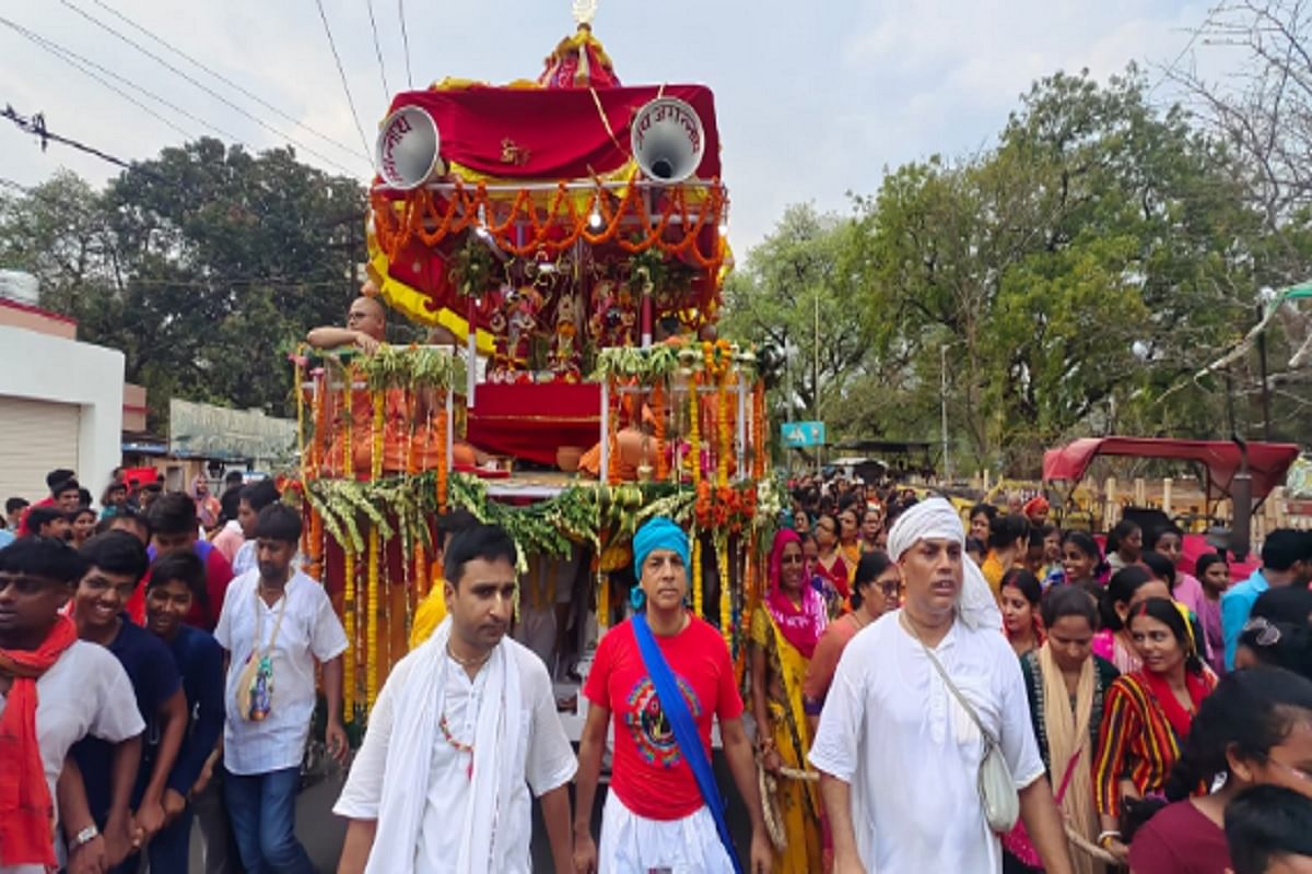 PICS: Rath Yatra taken out with pomp in Palamu, these things were the center of attraction