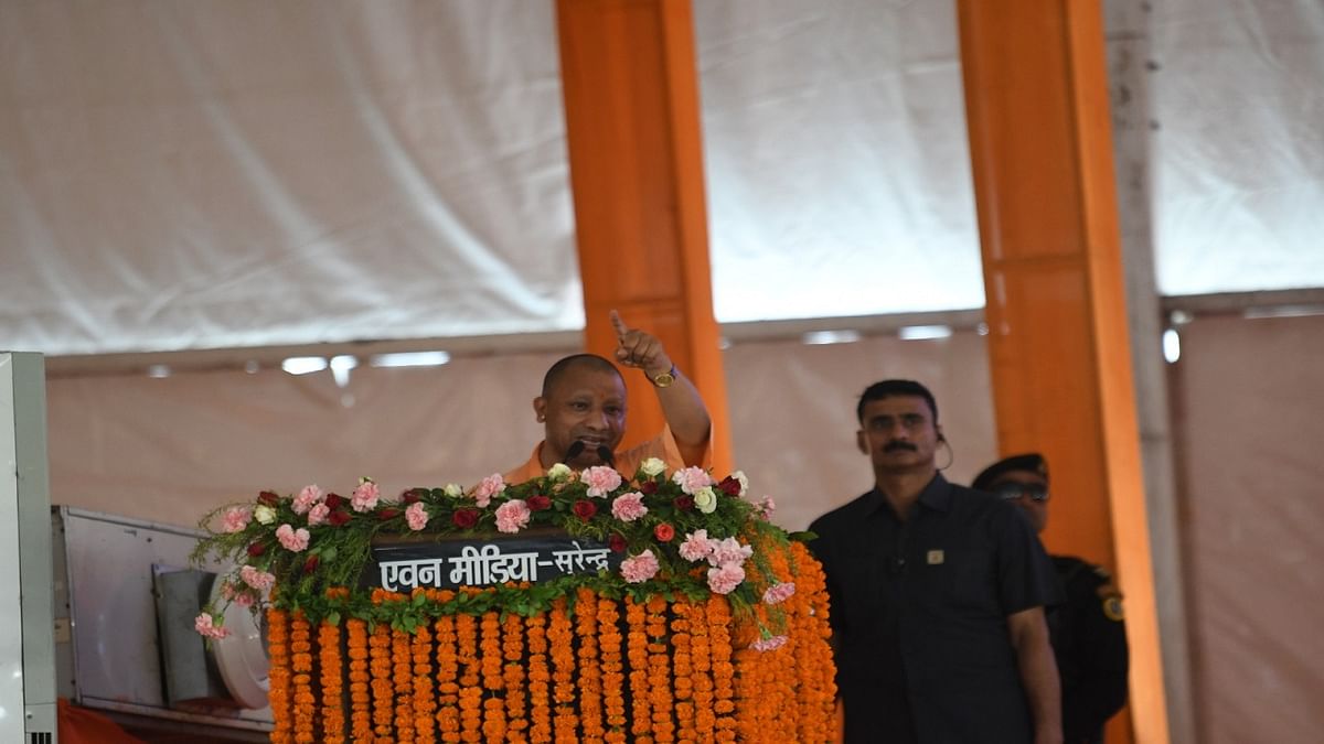 CM Yogi gave a gift of three and a half thousand crores to Ballia, inaugurated and laid the foundation stone of 144 development projects