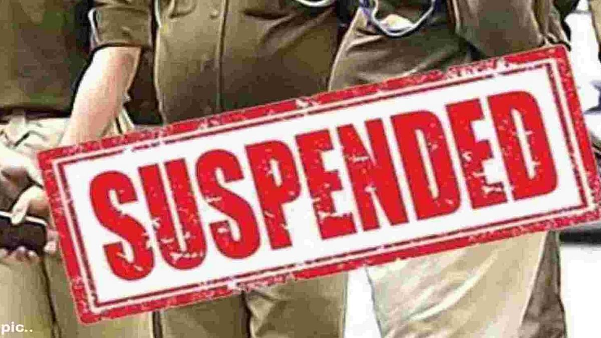Action in the case of robbery of Rs 1.40 crore in Varanasi, seven policemen including inspector were dismissed