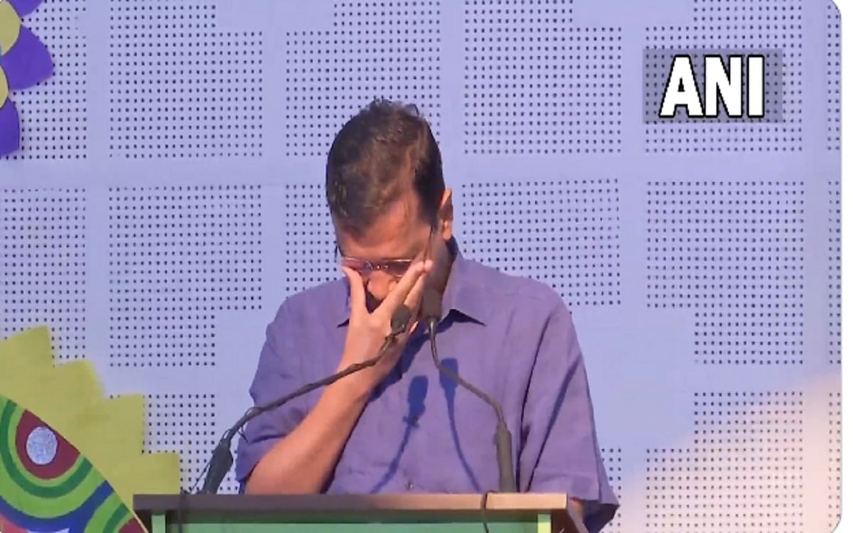 Arvind Kejriwal cried in the gathering, said - he is afraid somewhere...