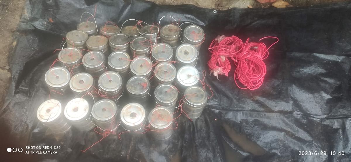 Conspiracy to blow up police forces in Aurangabad foiled, codex wire recovered along with 29 cane bombs