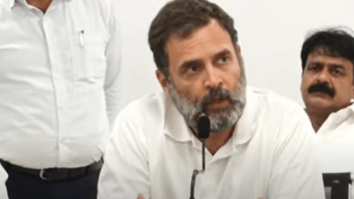 Did Rahul Gandhi reject Kejriwal's support petition on the ordinance?