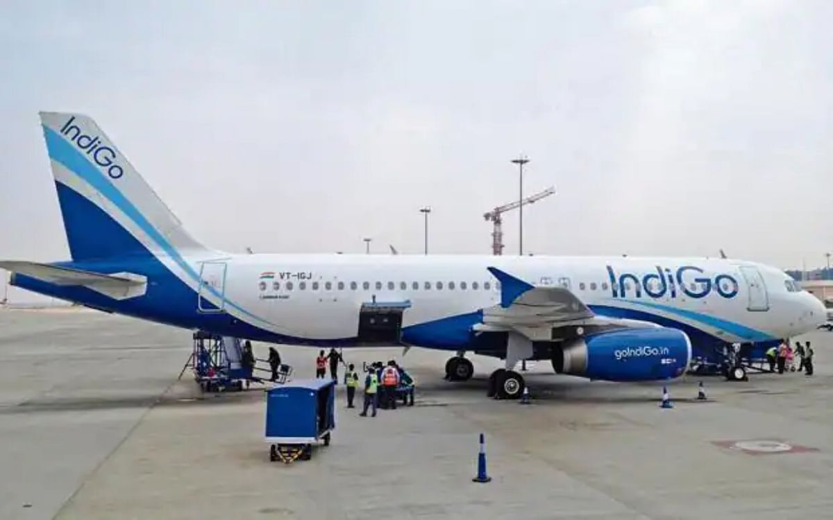 Emergency landing of IndiGo flight going from Lucknow to Mumbai in Udaipur, passengers create ruckus