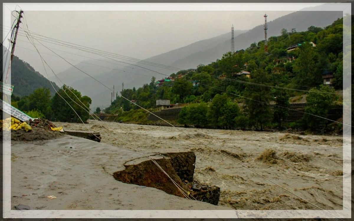 Flood-like situation in many districts of Himachal, rivers and drains in spate, more than 80 roads closed