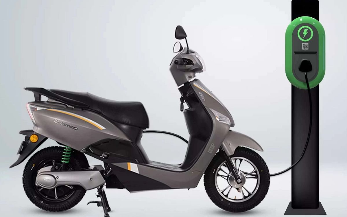 Green Tax: Demand for additional green tax on ICE two wheelers to promote electric vehicles