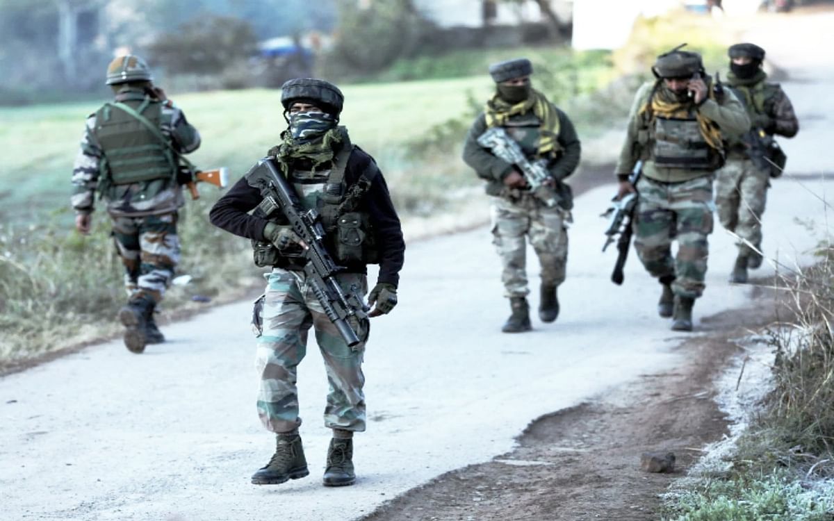Jammu Kashmir: Encounter between terrorists and army in Rajouri, 1 terrorist killed, sealed area