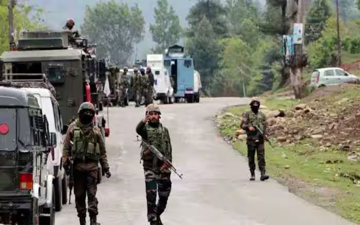 Jammu Kashmir: One terrorist killed in an encounter with security forces, one policeman also injured