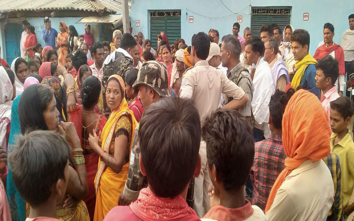 Jharkhand: In Garhwa's Dhurki, the administration stopped the marriage of a minor, both were handed over to the Child Welfare Committee. 