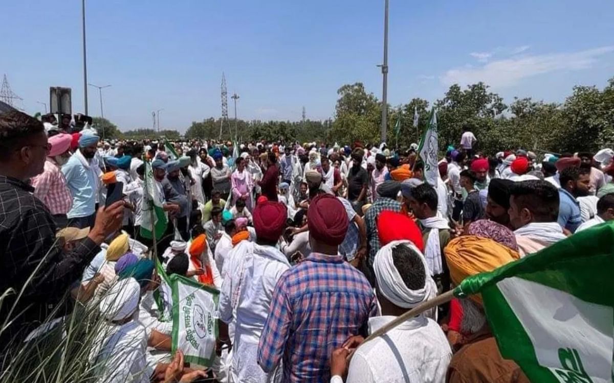 MSP for Sunflower: Farmers block NH-44 again in Kurukshetra, Bajrang Punia supports