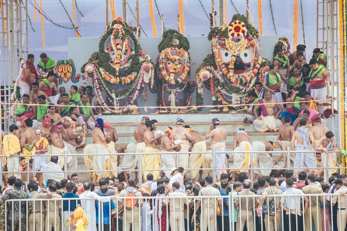 Mahaprabhu Jagannath appeared in Gajvesh after Mahasnan, ban on entry of devotees in Shri Mandir