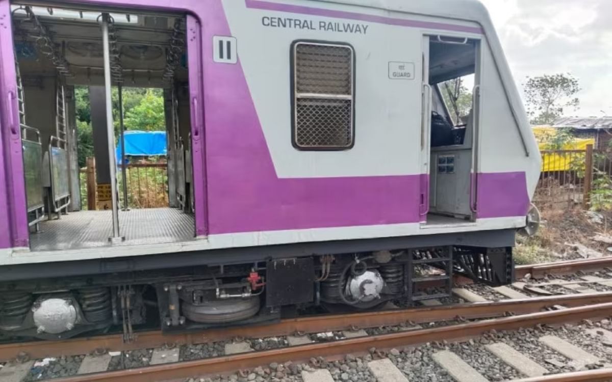 Maharashtra: Major accident averted in Mumbai, local train derails, services disrupted