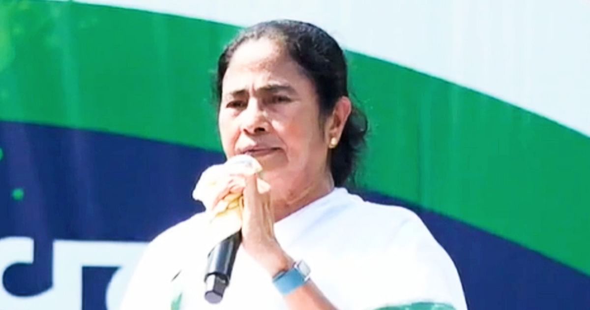 Mamata Banerjee supports wrestlers, Trinamool MPs leave parliamentary committee meeting